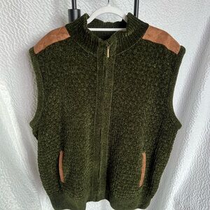 Men’s Green Knit Vest with Tan Accents